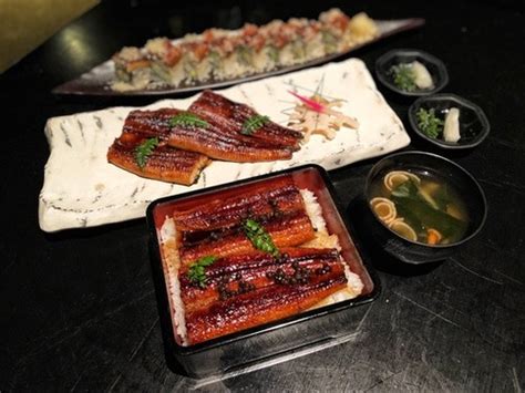 Mikuni (Fairmont Singapore) - Reviews, Photos, Menu, Deals