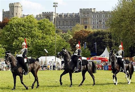 UK: Royal Windsor Horse Show - Day Three in 2020 | Windsor castle, Show horses, Cavalry