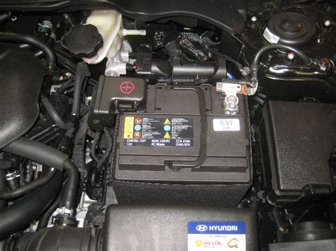 Hyundai-Veloster-12V-Automotive-Battery-Replacement-Guide-001