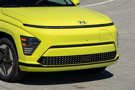 2025 Hyundai Kona Electric: 46 Exterior Photos | U.S. News