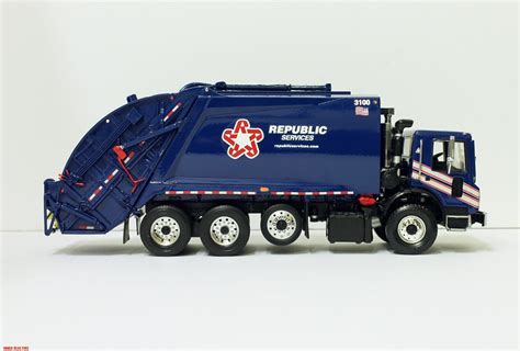 Toys First Gear Republic Services Garbage Truck Collectible Model Cars ...