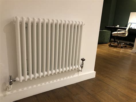 Zehnder Charleston 2 Column radiator (White Horizontal) | Traditional Cast Iron Radiators UK