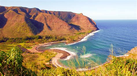 Molokai's Magical Halawa Valley - Travel To Paradise