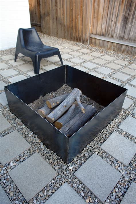 Steel Fire Pit - Cool DIY Ideas