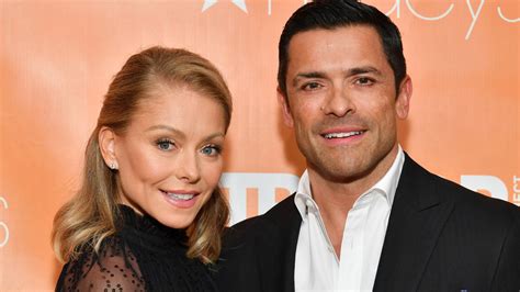 The Strange Way Mark Consuelos Confessed His Love For Kelly Ripa