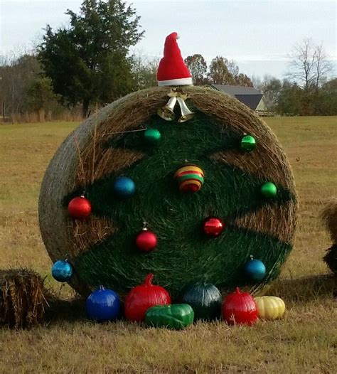 Pin by Alicia Rollins on round bales of hay | Christmas decorations diy ...