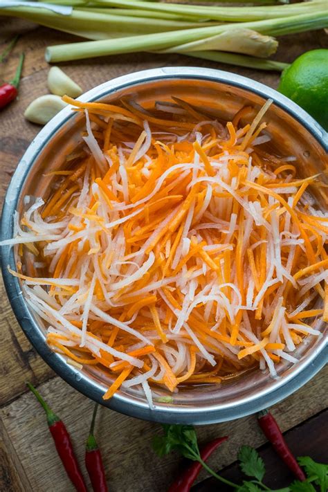 Vietnamese Pickled Carrots and Daikon Radish Radish Recipes, Slaw Recipes, Carrot Recipes ...