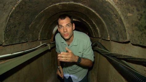 Israel battles Hamas in tunnel 'hide and seek' - CNN