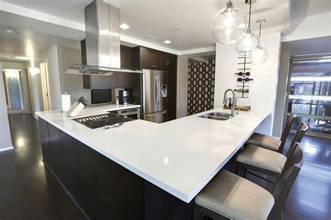 Fantastic White Quartz Countertops | White quartz countertop, Kitchen design, Quartz countertops