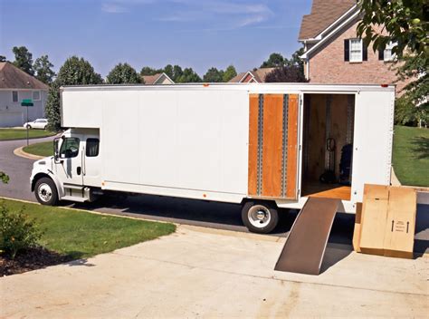 Essential Things to Know Before Renting a Moving Truck | Home movers pro