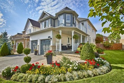 399 Whitby Shores, Whitby, Ontario | House styles, Whitby, Mansions