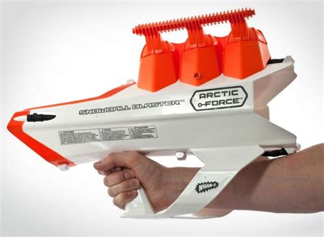 Snowball Blaster Gun: Launches Snowballs Up To 80 Feet