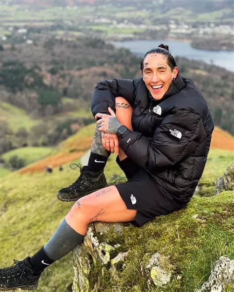 Geordie Shore star takes swipe at A-listers after one-legged mountain climb for charity - Daily Star