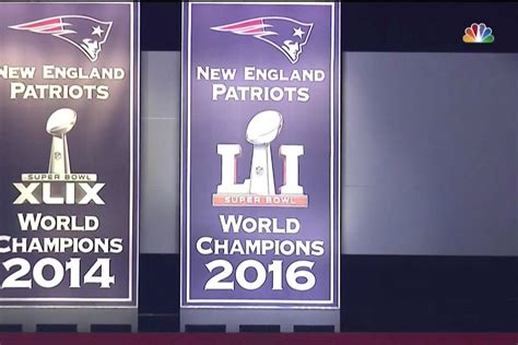 Patriots unveil Super Bowl LI banner in a very reserved, tasteful celebration vs. Chiefs ...