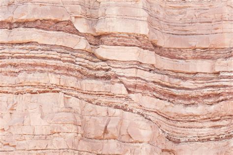 Fault in sandstone strata deformation - Granite Liquidators