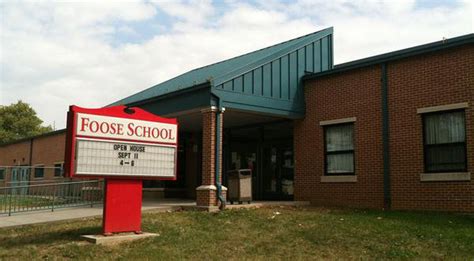 Head lice outbreak closes Harrisburg elementary school - pennlive.com