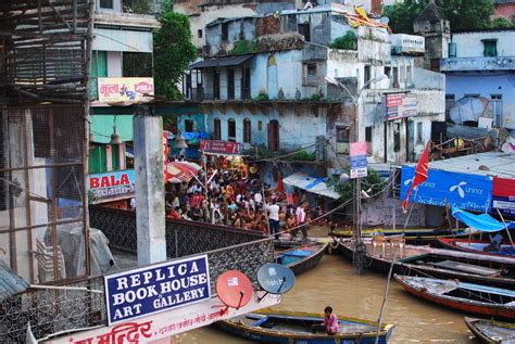 Travel Memories: Varanasi - No Back Home