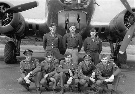 Crew posed in front of their B-17G Bomber | World War Photos