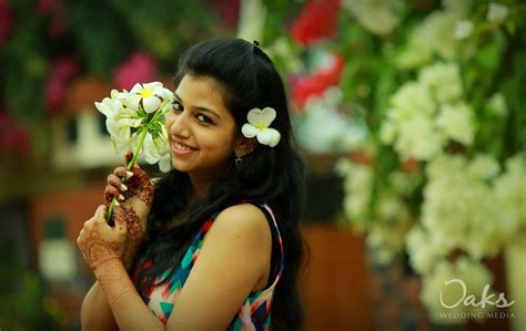 40 Beautiful Kerala Wedding Photography examples and Top Photographers