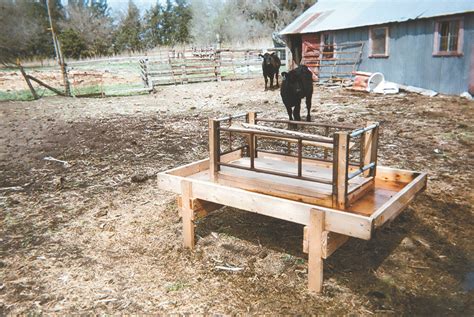 Build Your Own DIY Square Bale Feeder - Grit