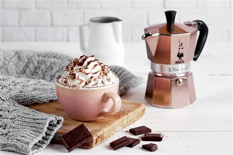 Viennese Coffee – our Perfect Recipe - Blog Coffeedesk.com