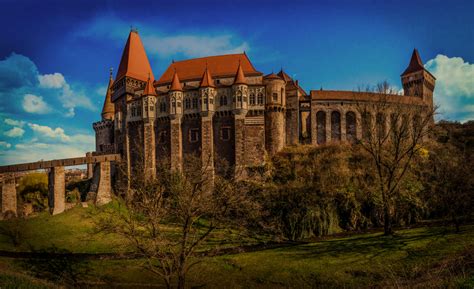 Corvin Castle, Romania : r/castles