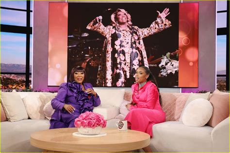 Patti LaBelle Says She's Ready to Start Dating Again at Age 78 - Watch ...