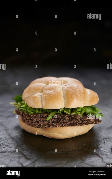 peppered salt beef sandwich Stock Photo - Alamy