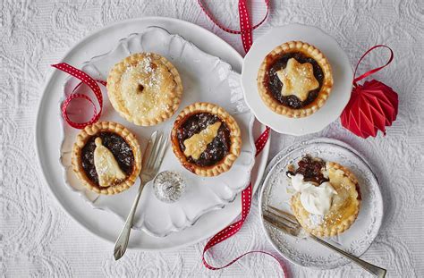 Classic Mince Pies Recipe | Mince Pie Recipes | Tesco Real Food