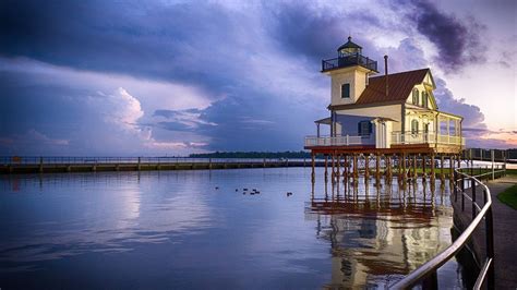 1886 Roanoke River Lighthouse | Roanoke river, Lighthouse architecture, Historical sites