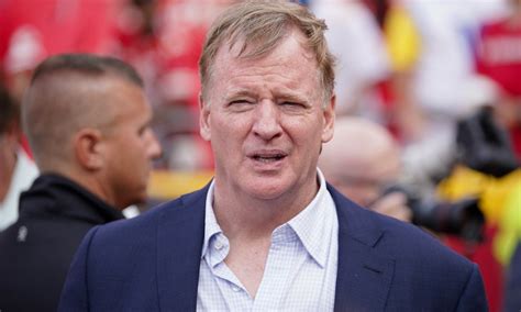 Super Bowl LVII: Goodell succinct when asked about the Commanders