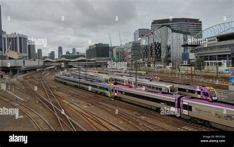 Trains in melbourne central railway station Stock Photo - Alamy