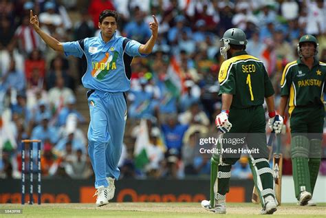 Ashish Nehra of India celebrates bowling Saeed Anwar of Pakistan... News Photo - Getty Images