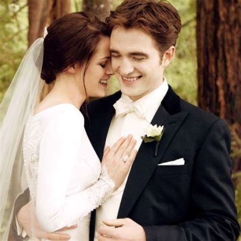 Edward & Bella Cullen | Twilight breaking dawn, Twilight wedding ...