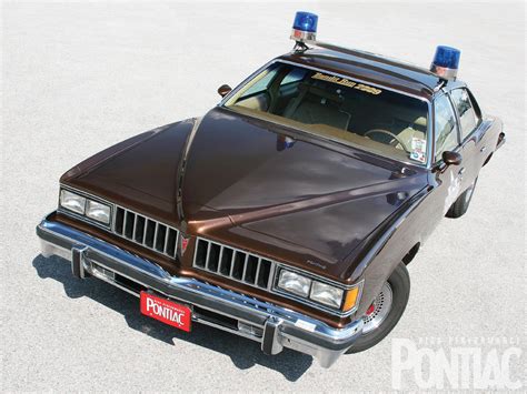 1977 Pontiac LeMans - Sheriff Buford T. Justice '77 Grand LeMans Sedan - High Performance ...