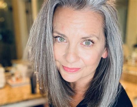 Makeup Tips - Grey Hair - Indulge