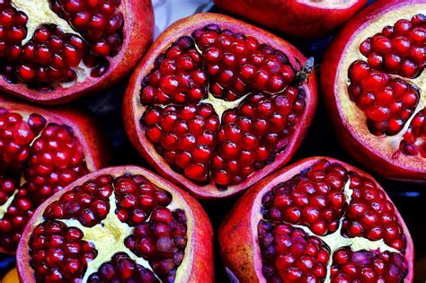 All About Pomegranates - How to Pick, Prepare & Store | Healthy Family ...