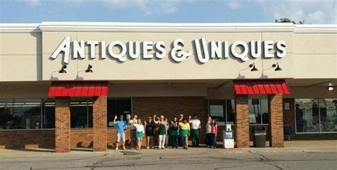 You Could Spend All Day At Antiques & Uniques, A Massive Antique Mall Just Outside Of Cleveland ...