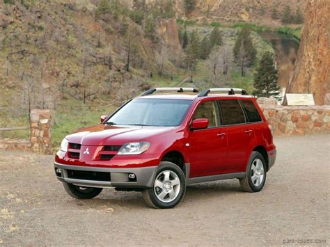 2004 Mitsubishi Outlander SUV Specifications, Pictures, Prices