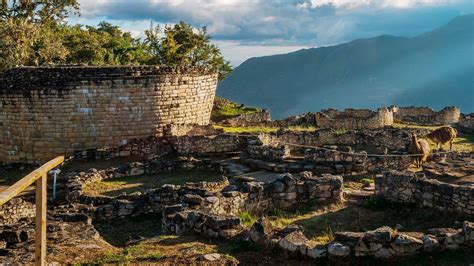 Sarcófagos de Karajía: Guardianes de las alturas