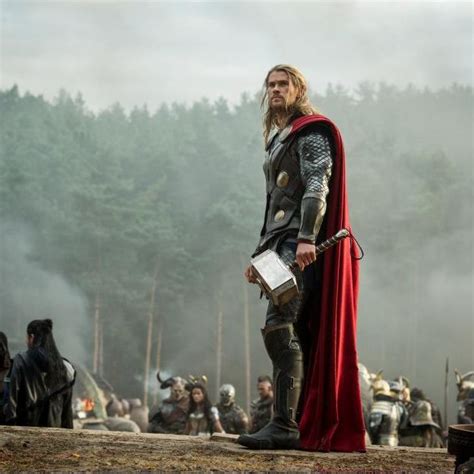 Edelstein on Thor: The Dark World: Chris Hemsworth Finally Proves Worthy of the Hammer