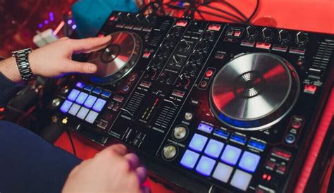 DJ Boards That Are Worth the Money - Techolac