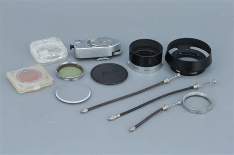 Lot 204 - A Selection of Leica Accessories,