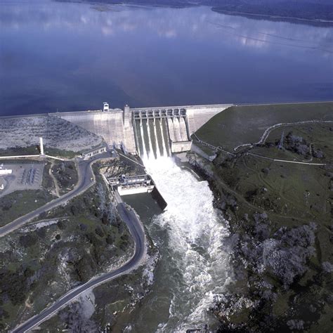 Secretary Kempthorne announces $48 Million contract for Folsom Dam and reservoir modification ...