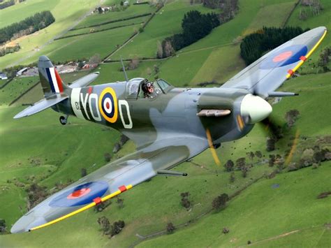 Supermarine Spitfire Wallpaper - WallpaperSafari