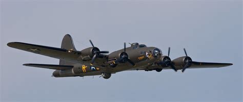 B17 Flying Fortress - Memphis Belle (movie version) | Flickr