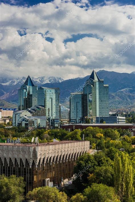 Almaty skyline – Stock Editorial Photo © brokenrecords #54046047