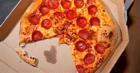 Takeaway pizzas sold with FAKE CHEESE - as probe reveals one in four are topped with bogus ...