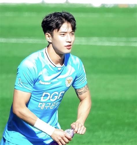 7 Potret Jeong Seung Won, Pemain Sepak Bola Kebanggan Korsel yang Dianggap Terlalu Tampan ...