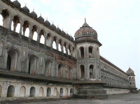 Imambara Main Building & Bhool Bhulaiya (Labyrinth) - Lucknow